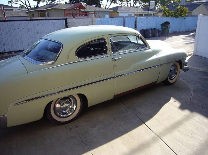Mercury-Coupe-1951-3