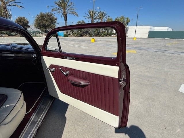 Mercury-Custom-1949-Burgundy-whtburg-38
