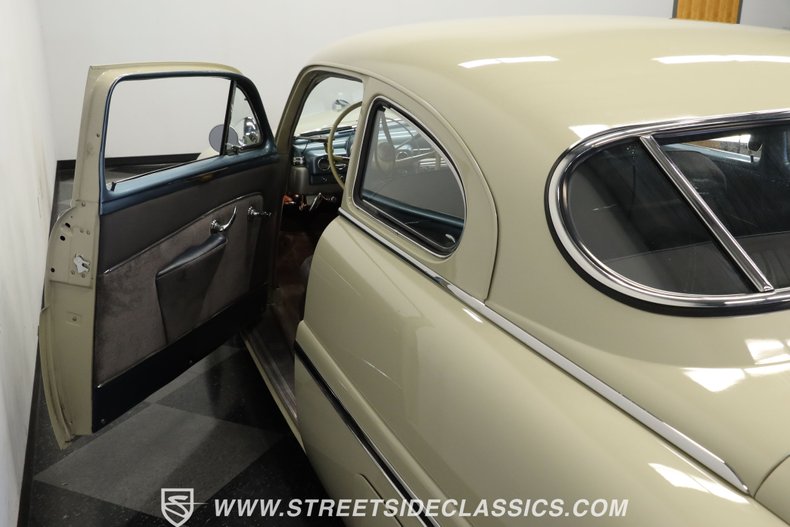 Mercury-Eight-1949-Dakota-Gray-Gray-4
