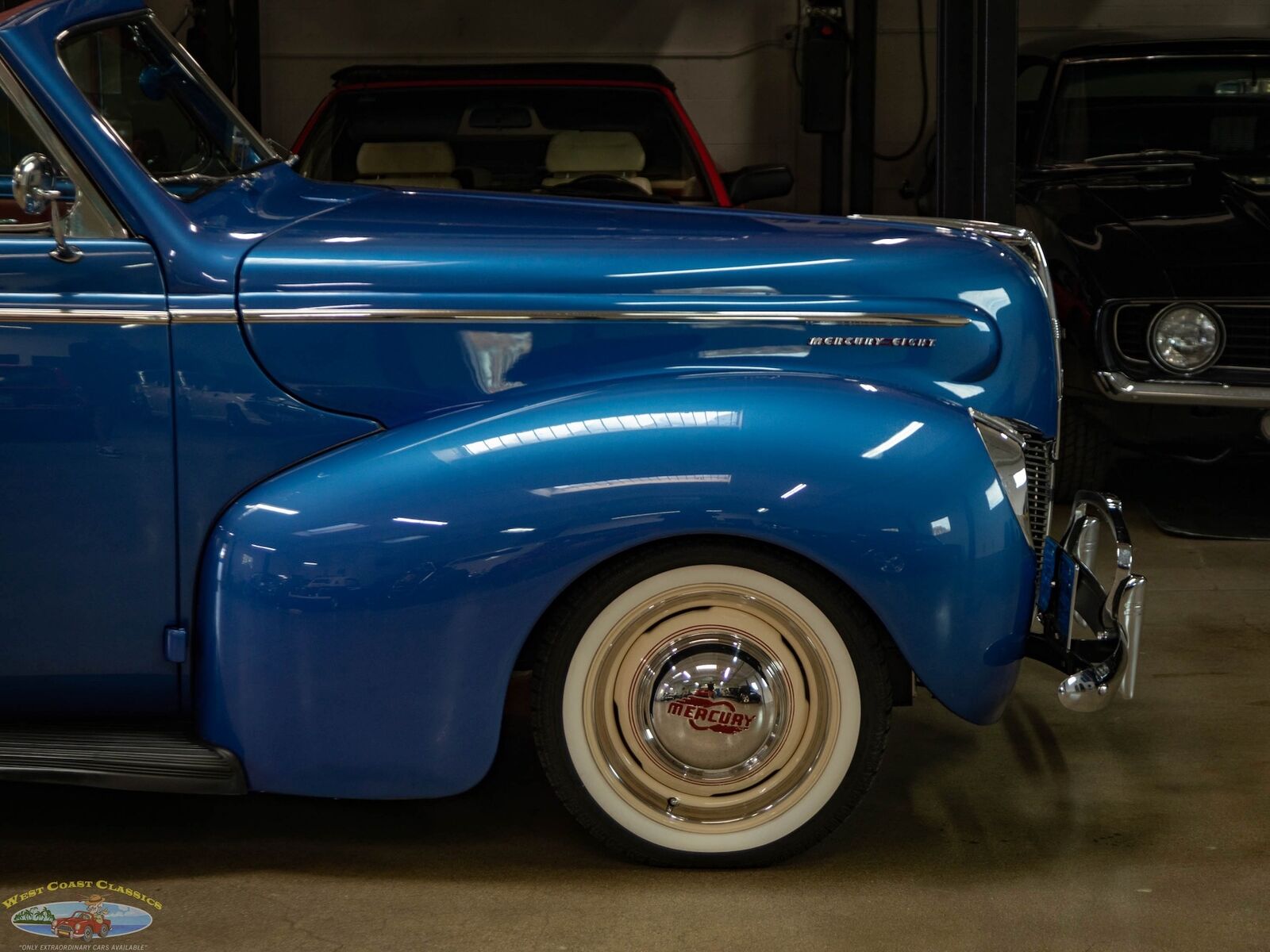Mercury-Eight-Custom-1940-4-Door-Sedan-Convertible-3