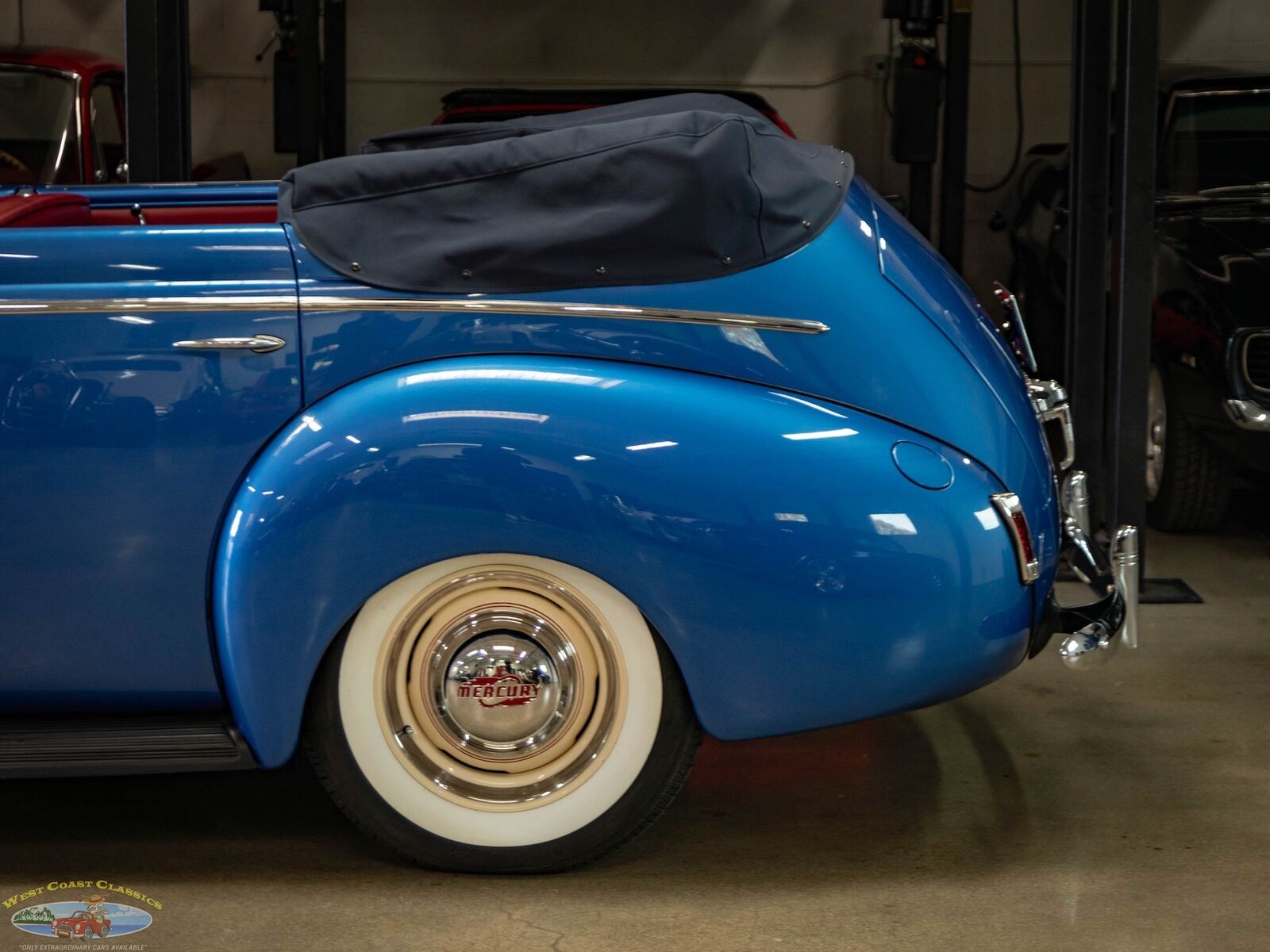 Mercury-Eight-Custom-1940-4-Door-Sedan-Convertible-6