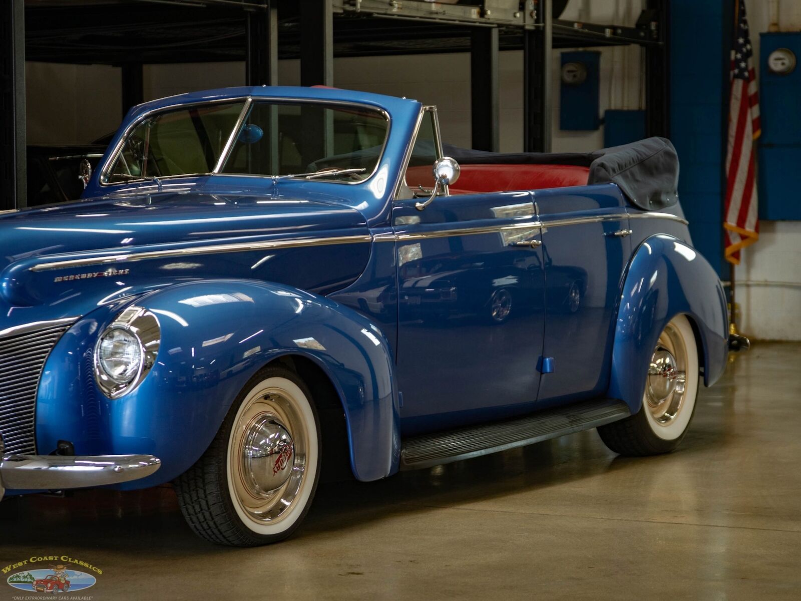 Mercury-Eight-Custom-1940-4-Door-Sedan-Convertible-8