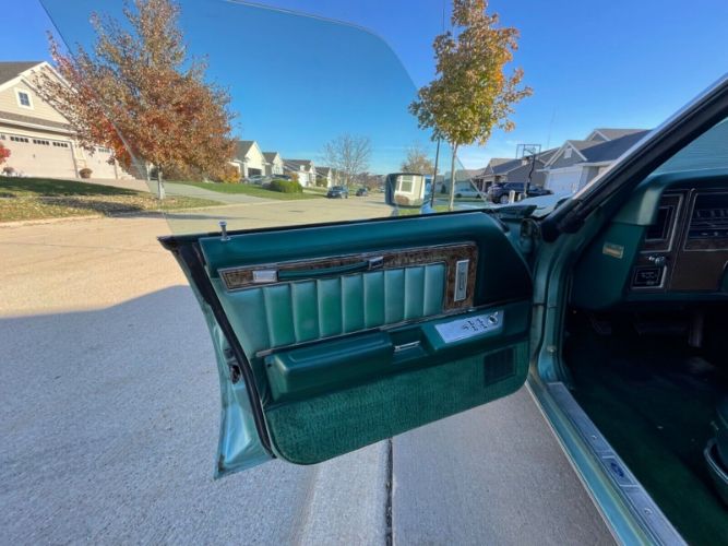 Mercury-Grand-marquis-1978-Green-Green-3