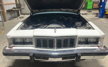 Mercury-Grand-marquis-1979-White-2
