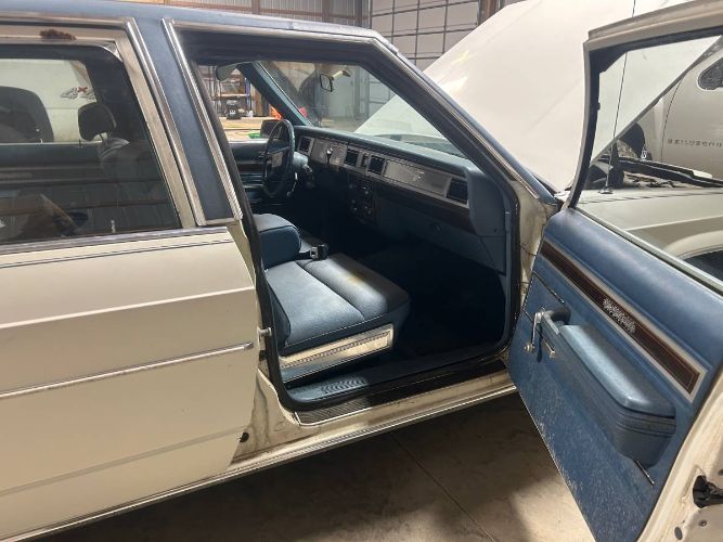 Mercury-Grand-marquis-1979-White-3