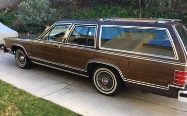 Mercury-Grand-marquis-1984-Metallic-Brown