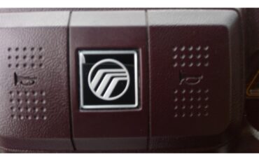 Mercury-Grand-marquis-1989-Maroon-Maroon-21