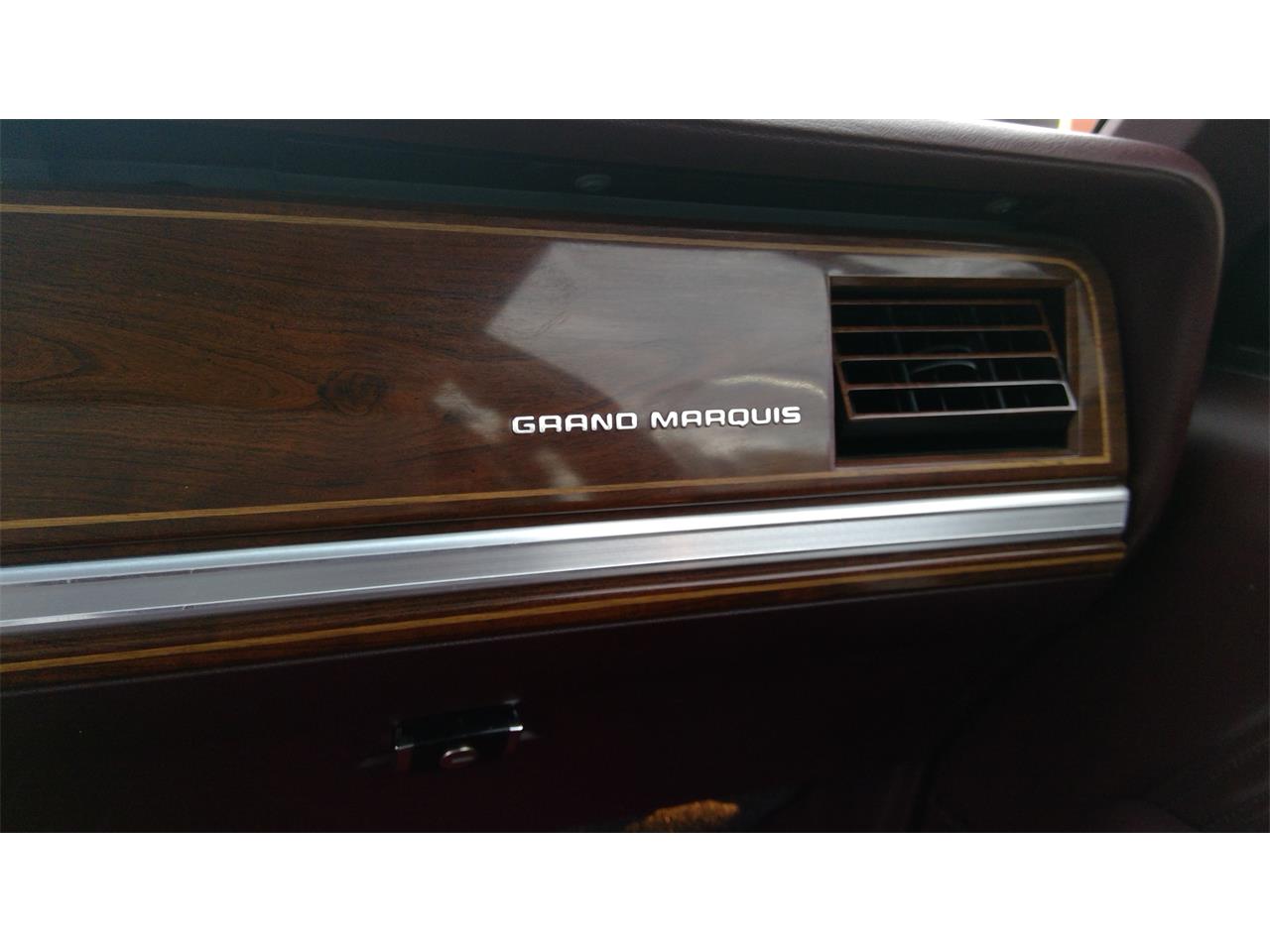 Mercury-Grand-marquis-1989-Maroon-Maroon-23