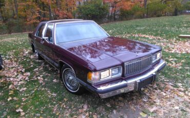 Mercury-Grand-marquis-1989-Maroon-Maroon-42