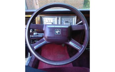 Mercury-Grand-marquis-1989-Maroon-Maroon-44