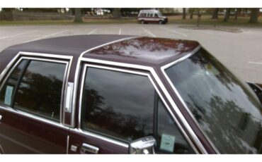 Mercury-Grand-marquis-1989-Maroon-Maroon-6