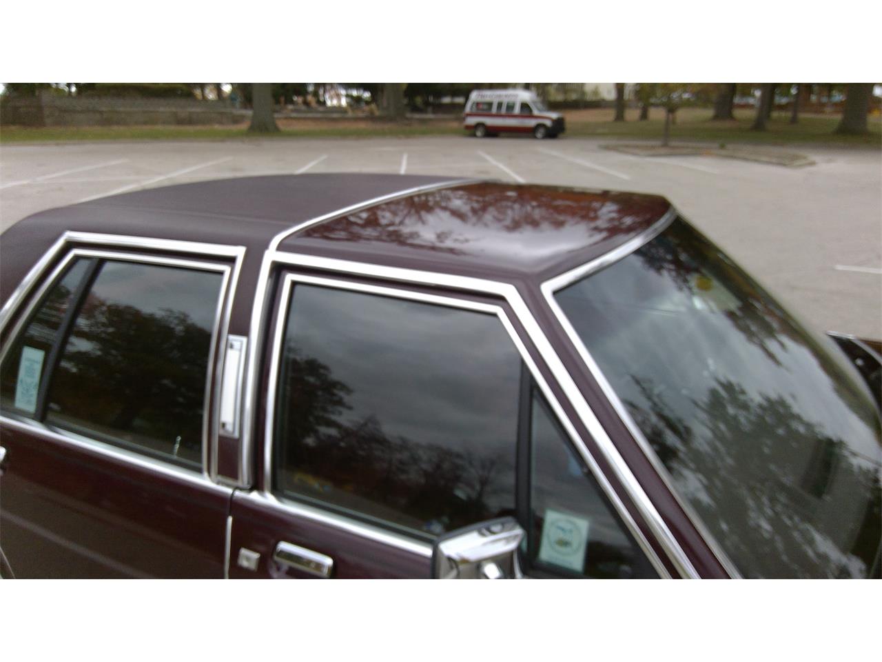 Mercury-Grand-marquis-1989-Maroon-Maroon-6