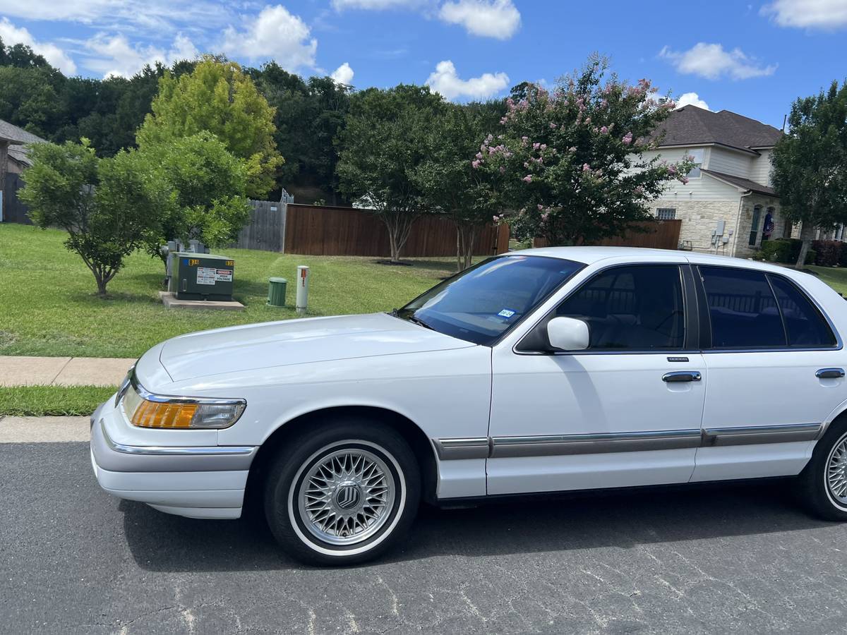 Mercury-Grand-marquis-1992-10