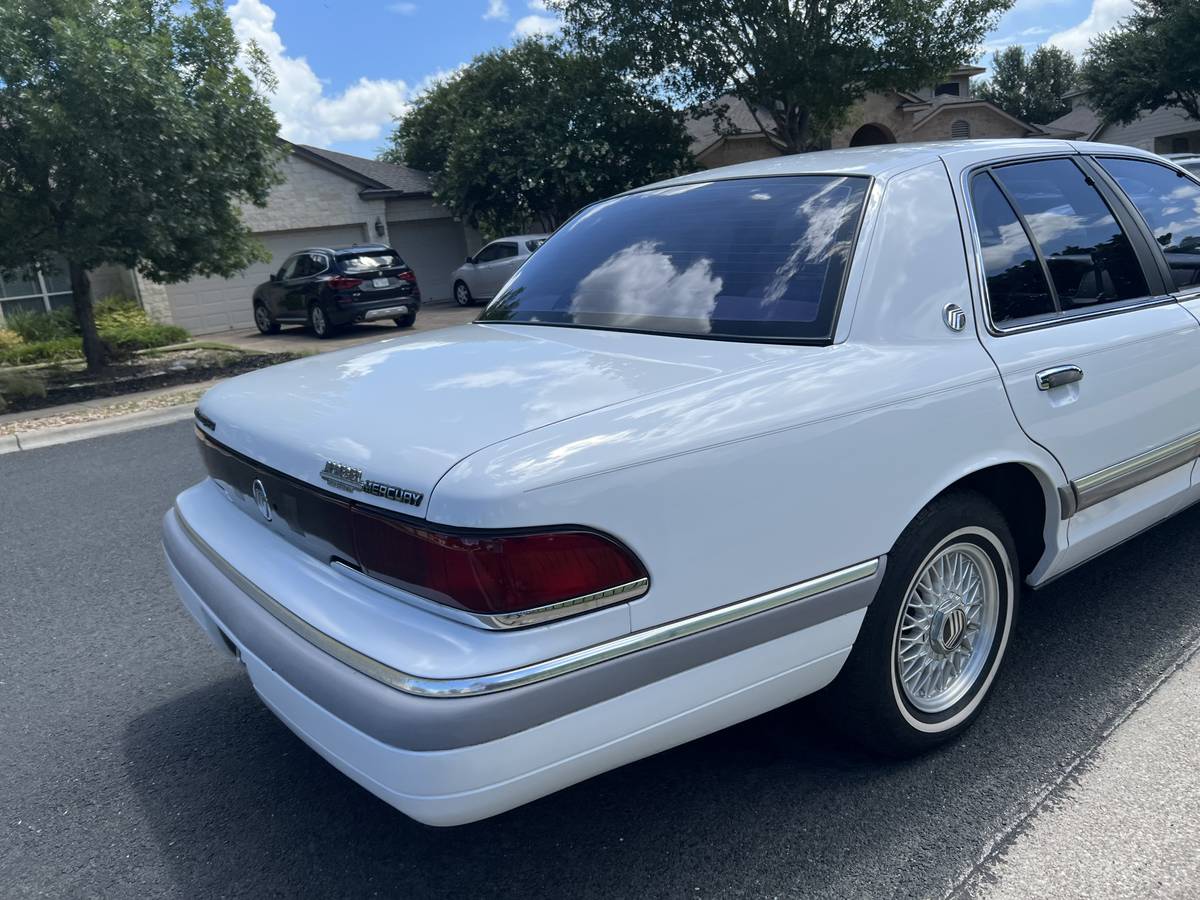Mercury-Grand-marquis-1992-15