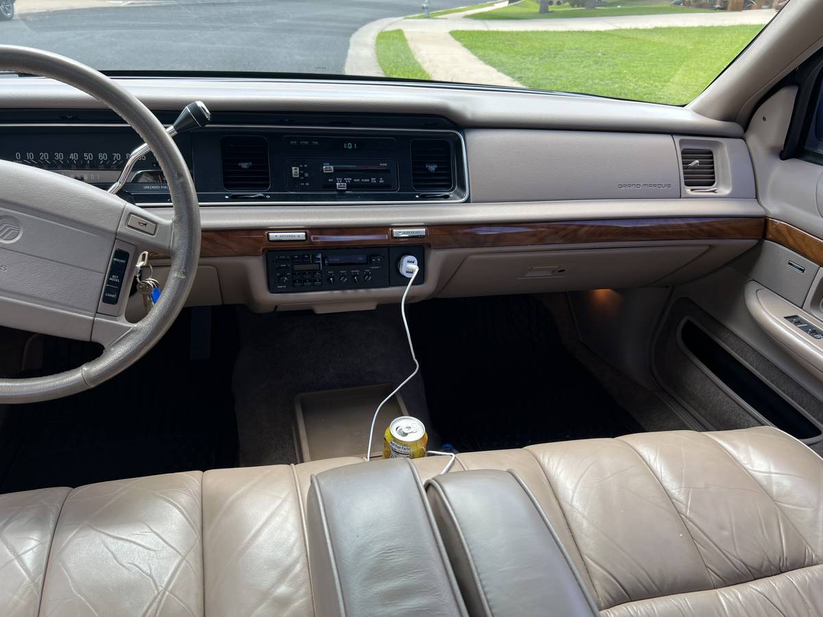 Mercury-Grand-marquis-1992-17