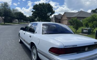 Mercury-Grand-marquis-1992