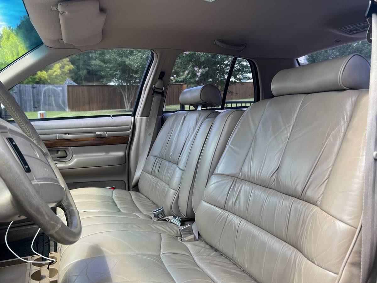 Mercury-Grand-marquis-1992-4