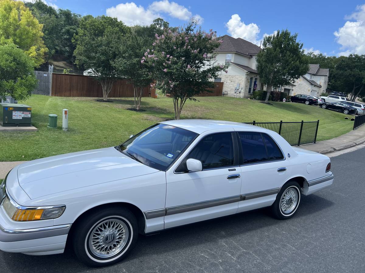 Mercury-Grand-marquis-1992-6