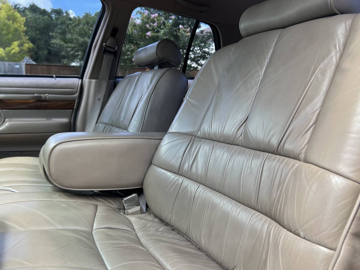 Mercury-Grand-marquis-1992-8