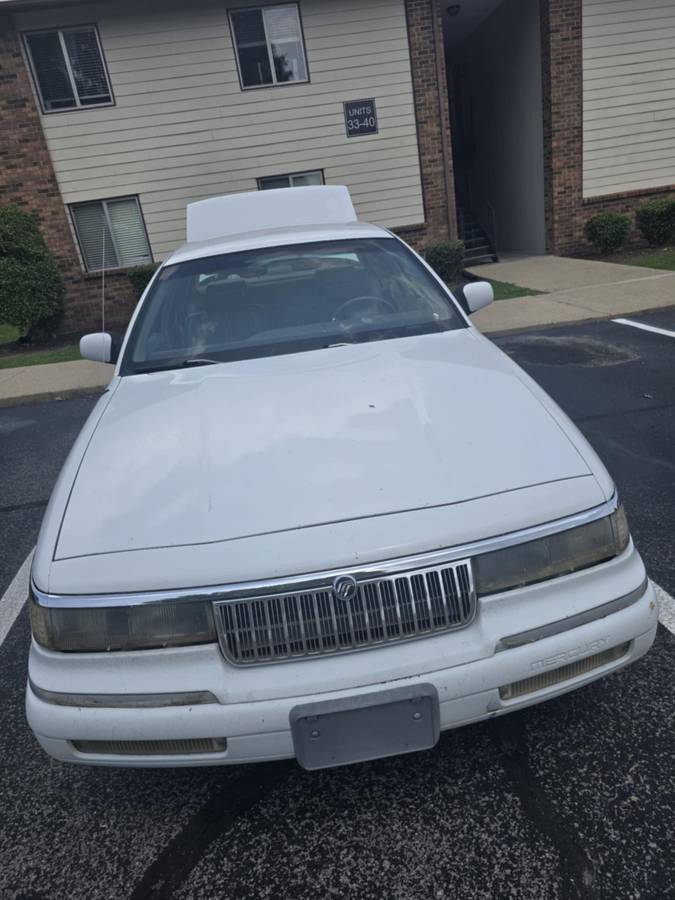 Mercury-Grand-marquis-1993-white-13