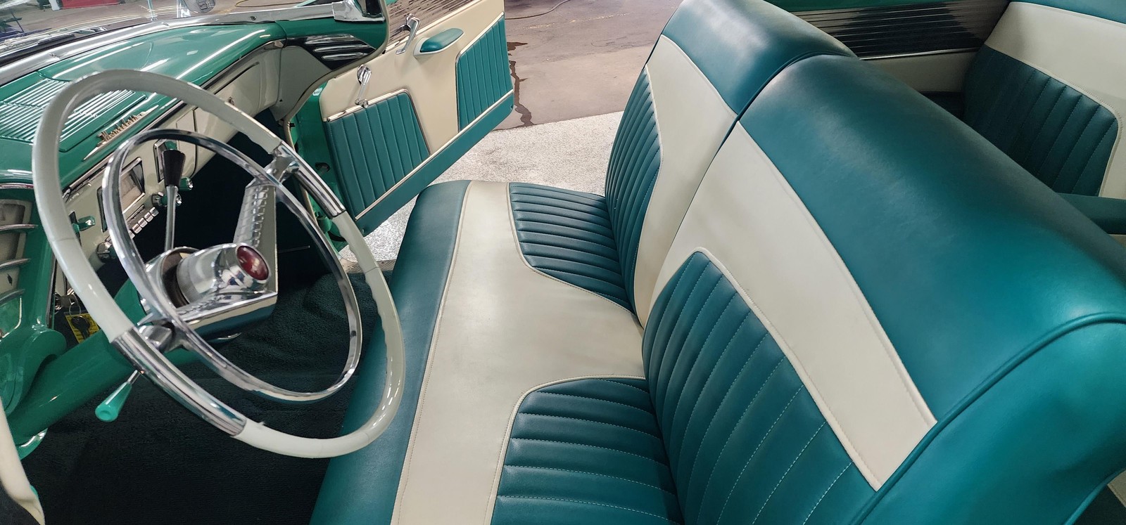Mercury-Montclair-1955-2-dr-19