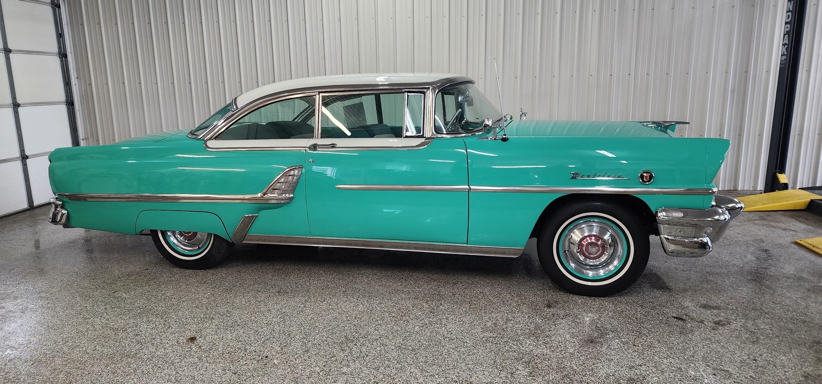 Mercury Montclair 1955 2 dr