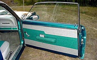 Mercury-Montego-1968-Turquoise-Gray-3