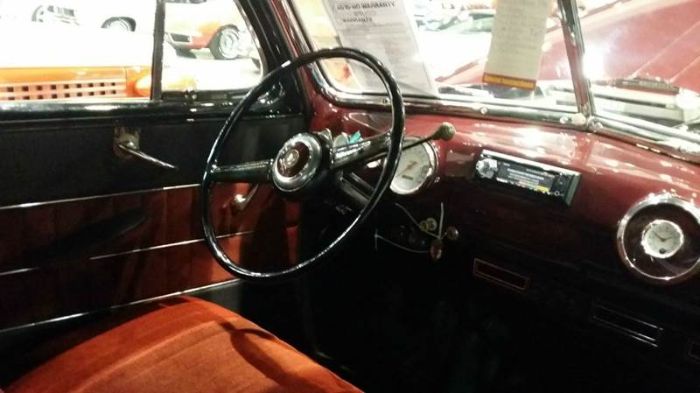 Mercury-Street-rod-1947-Burgundy-Charcoal-4