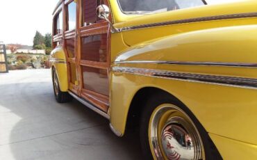 Mercury-Woody-1946-Yellow-1