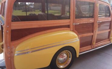 Mercury-Woody-1946-Yellow-16