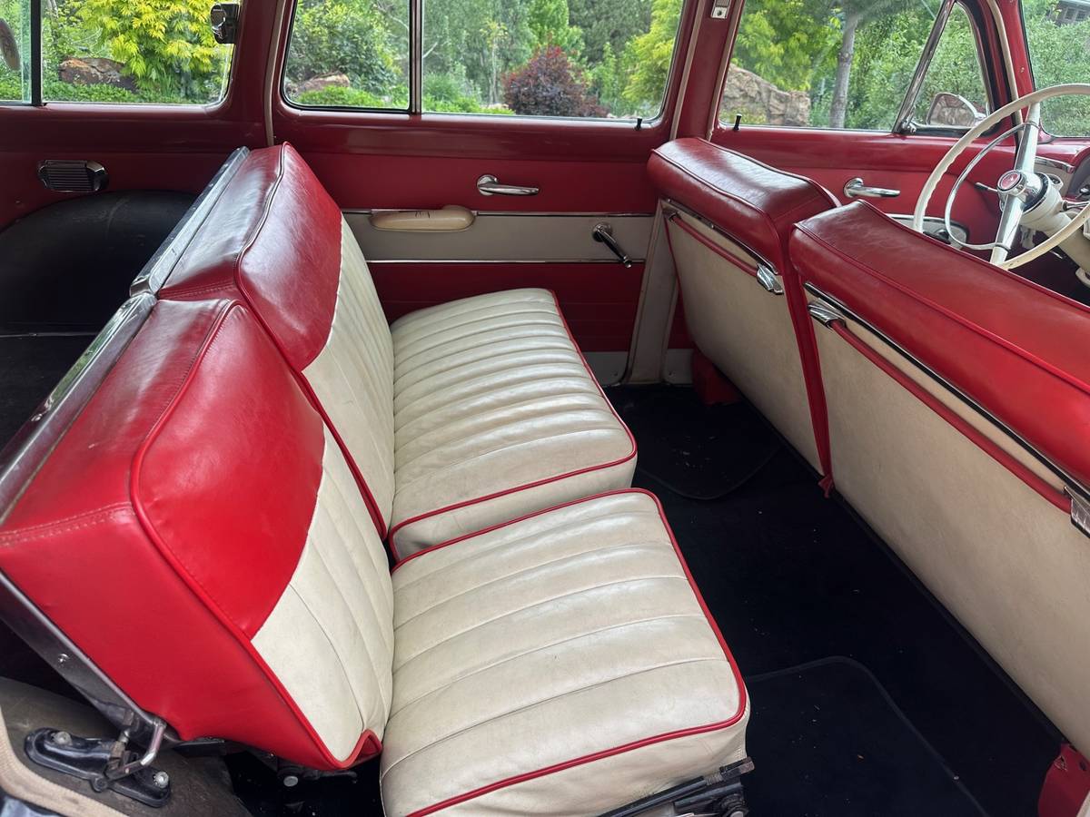 Mercury-Woody-wagon-1954-red-5