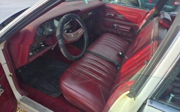 Mercury-cougar-1977-white-11