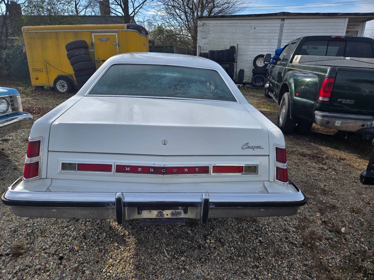 Mercury-cougar-1977-white-19