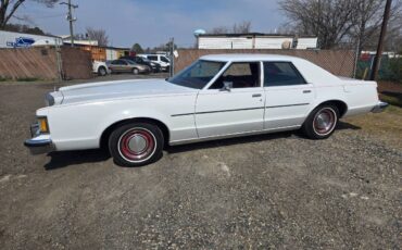 Mercury-cougar-1977-white-2