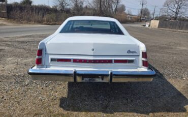 Mercury-cougar-1977-white-4