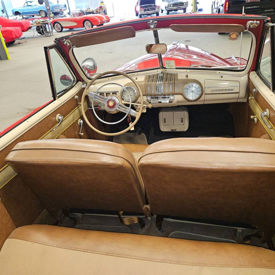 Mercury-eight-club-1946-red-10