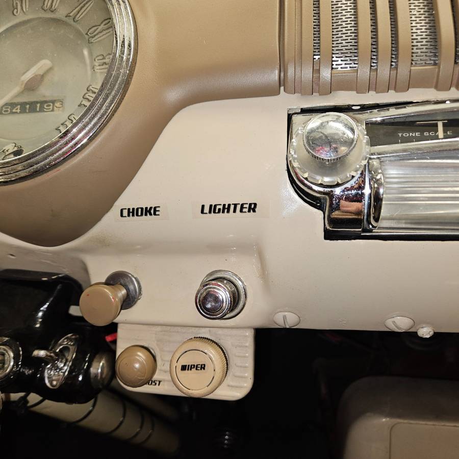 Mercury-eight-club-1946-red-17