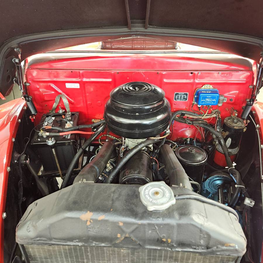 Mercury-eight-club-1946-red-8