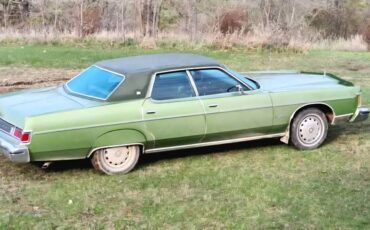 Mercury-grand-marquis-1976-green-5