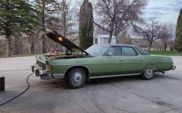 Mercury-grand-marquis-1976-green-8