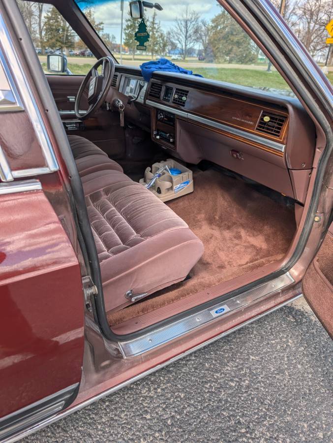 Mercury-grand-marquis-1989-10