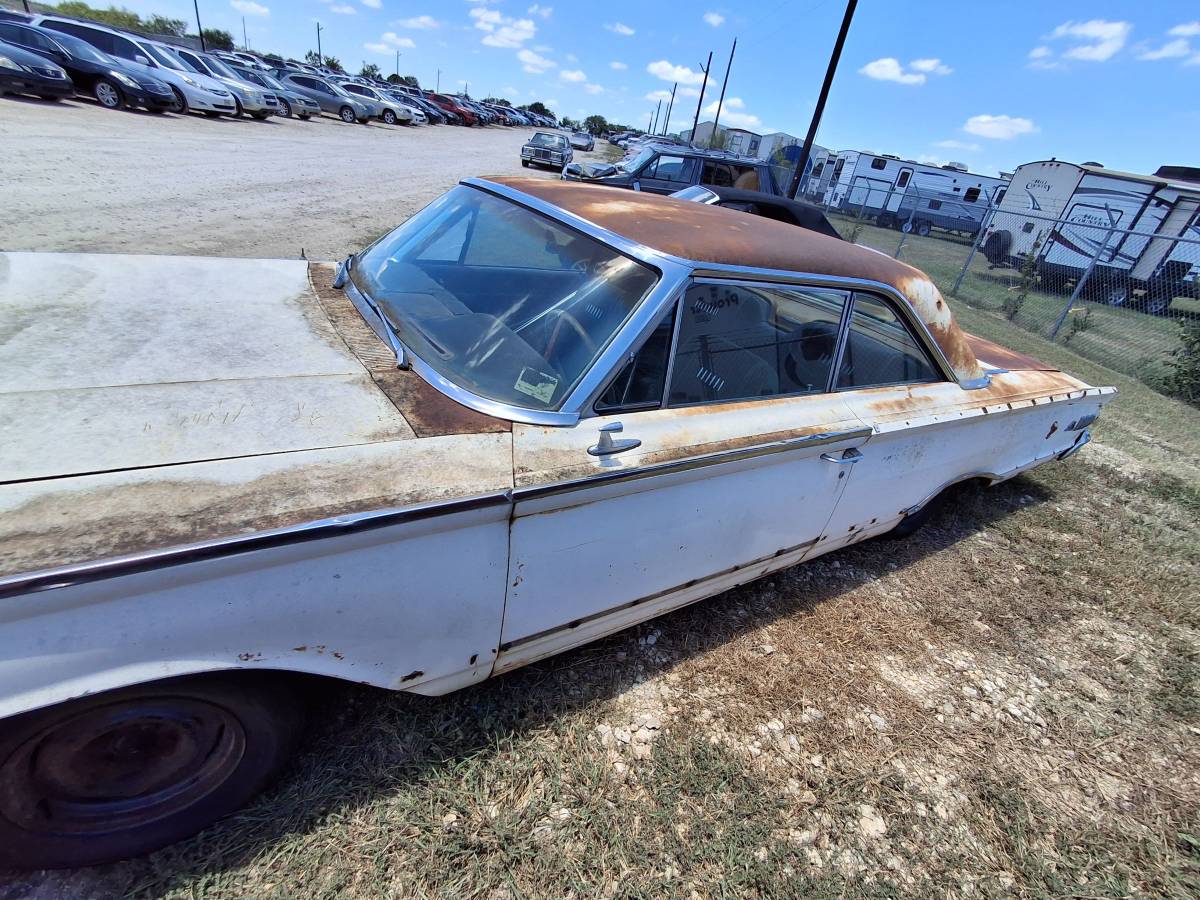 Mercury-marauder-1963-white-15
