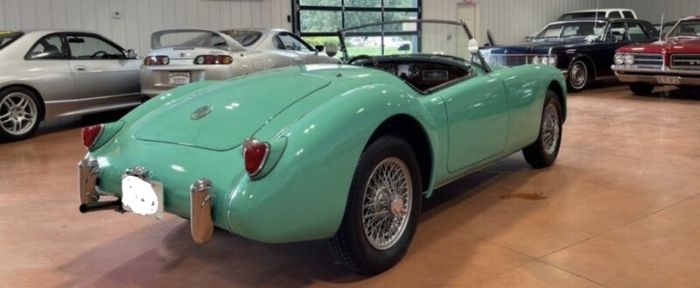 Mg-A-1958-Green-Black-1