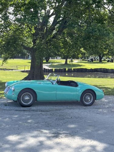 Mg-A-1958-Green-Black-7