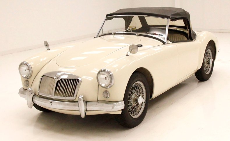 Mg-A-1958-Old-English-White-Black-46