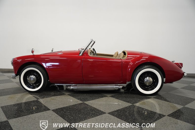 Mg-A-1958-Red-Tan