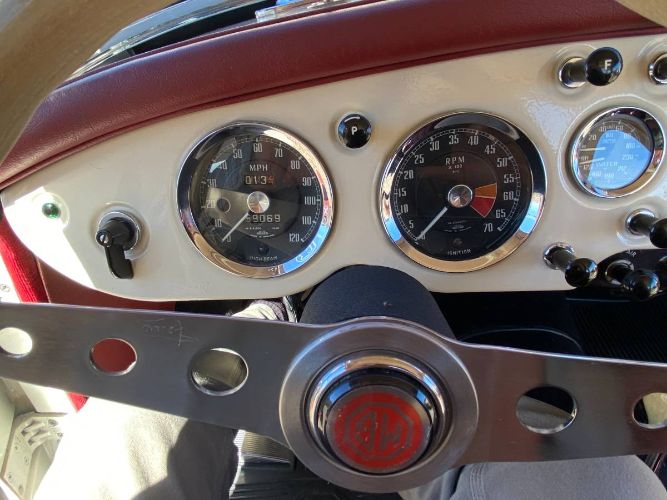 Mg-A-1959-WhiteTan-Red-Leather-15