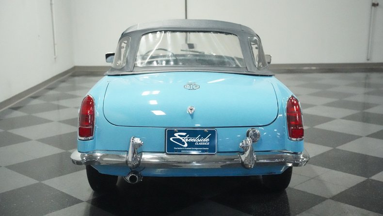 Mg-B-1965-Iris-Blue-Blue-26