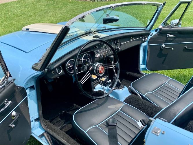 Mg-B-1967-Custom-Custom-Leather-20