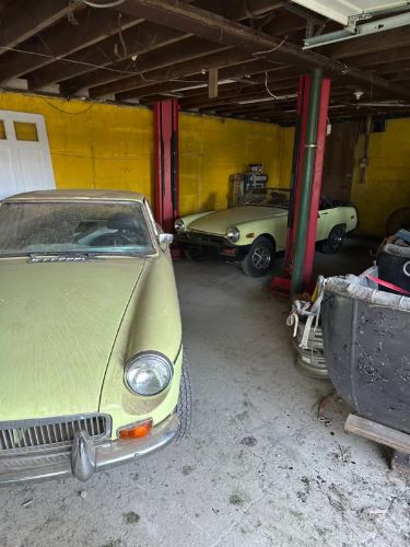 Mg-B-1969-Yellow-Black-1